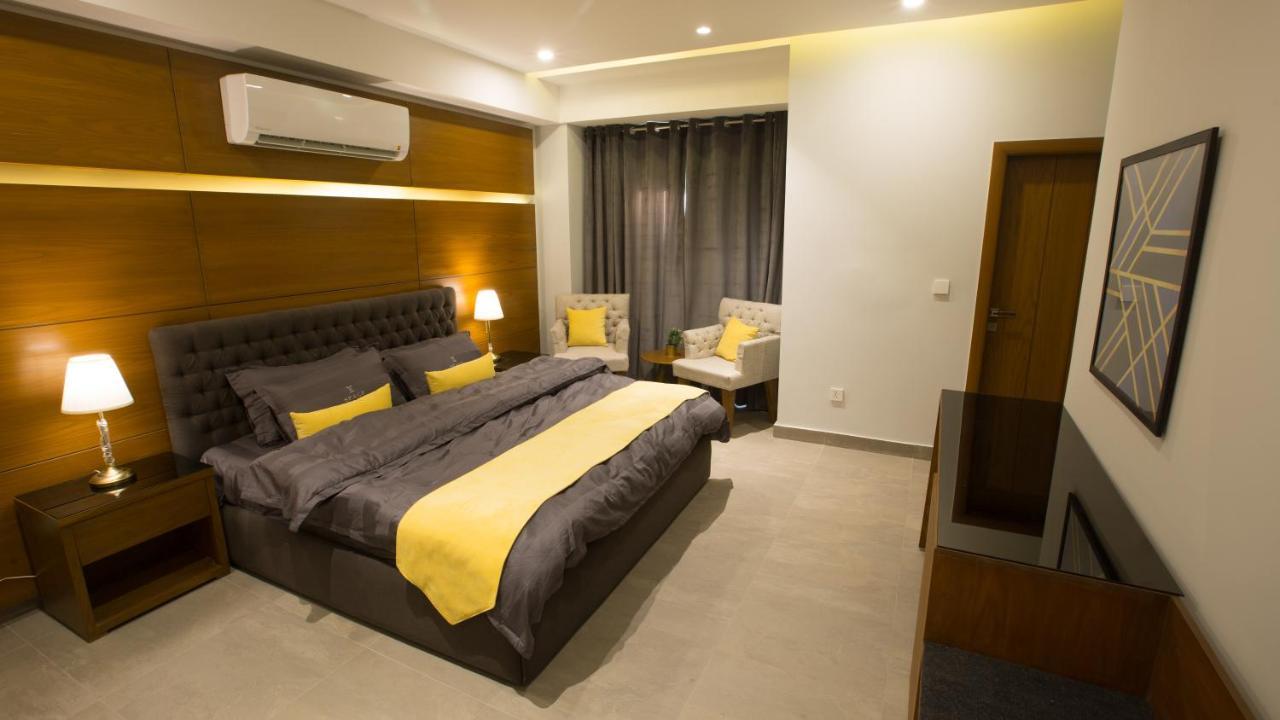 Space Luxury Rental Suites Rawalpindi Exteriör bild