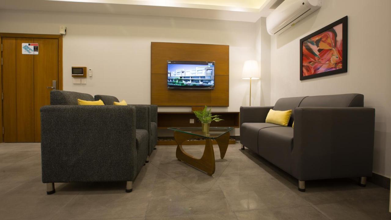 Space Luxury Rental Suites Rawalpindi Exteriör bild