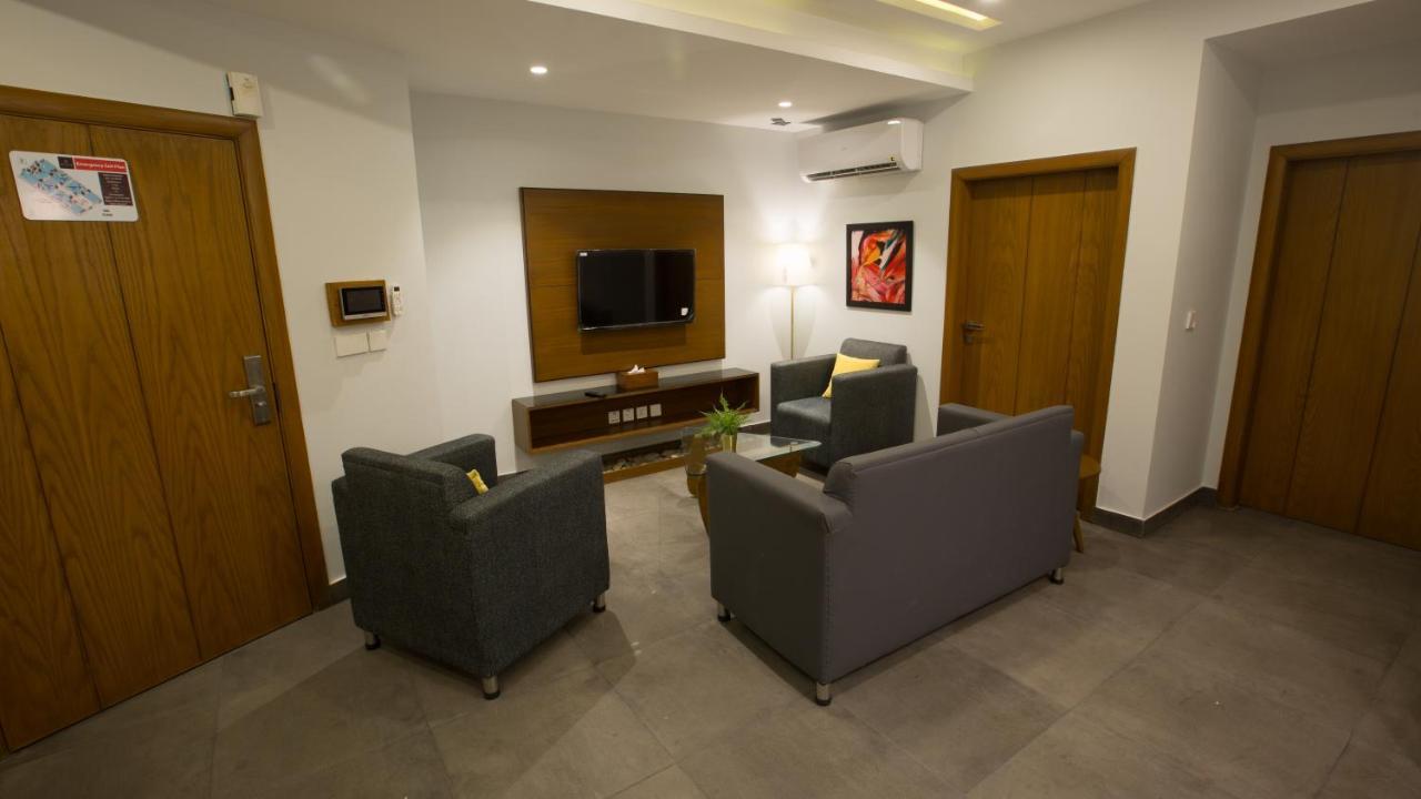 Space Luxury Rental Suites Rawalpindi Exteriör bild