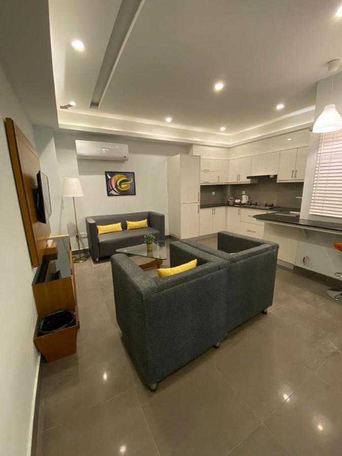 Space Luxury Rental Suites Rawalpindi Exteriör bild