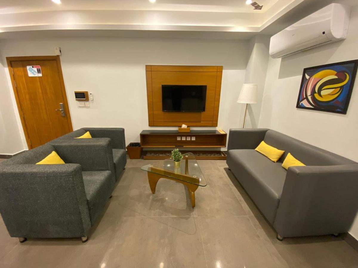 Space Luxury Rental Suites Rawalpindi Exteriör bild
